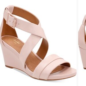 Clarks Women's Blush Wedge Sandals
